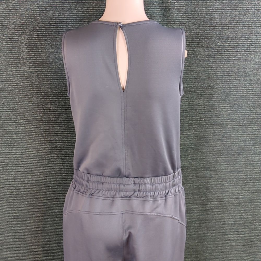 Amazon Jumpsuit - Picture 10 of 16